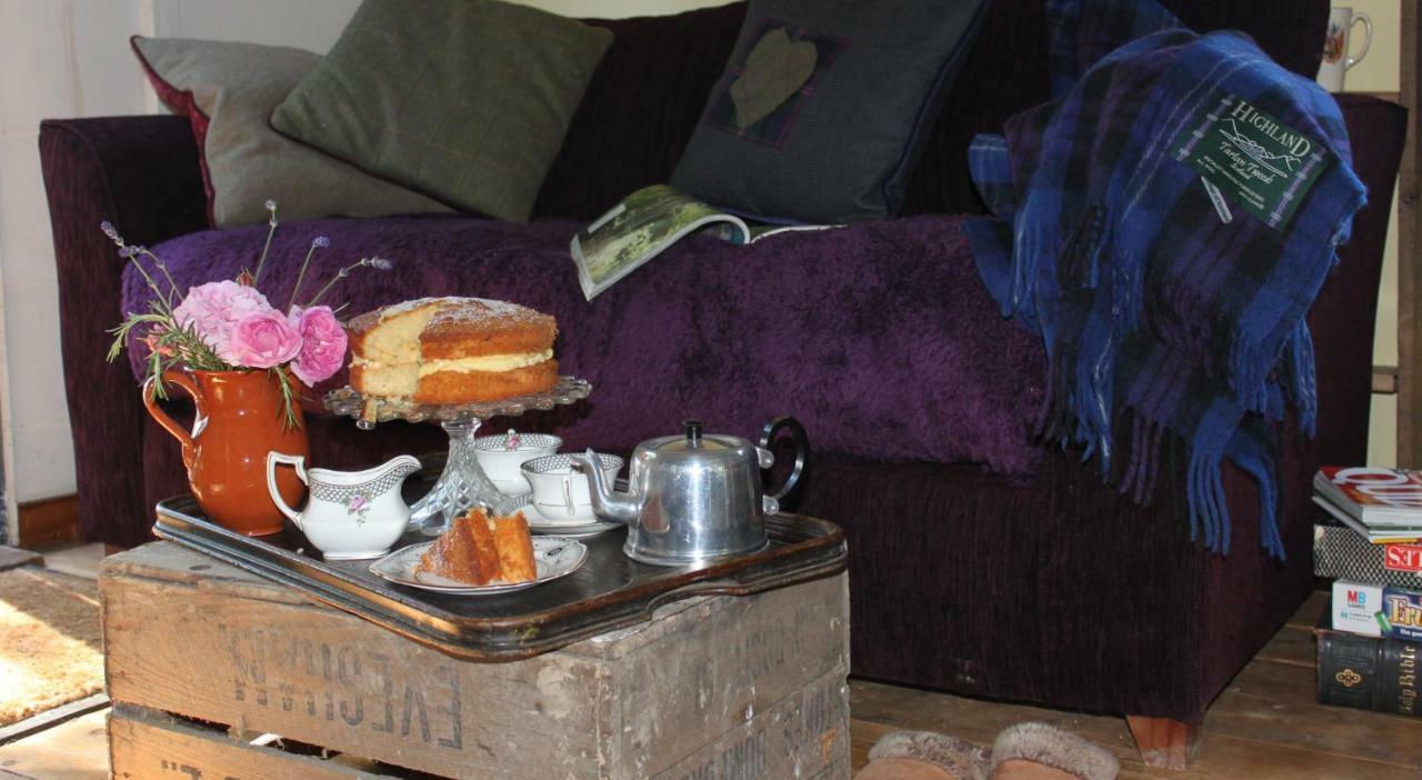 The Old Apple Shed Cosy Heated Cottage In A Meadow Close To The Charming Village Of Bethersden Ashford  Exterior photo